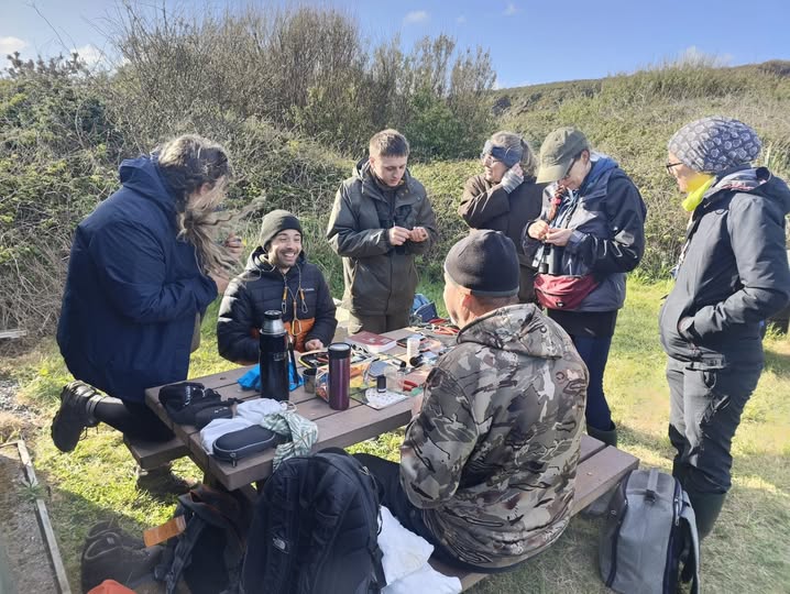 Some of the ringing group engaged in discussions © Eleanor Evetts